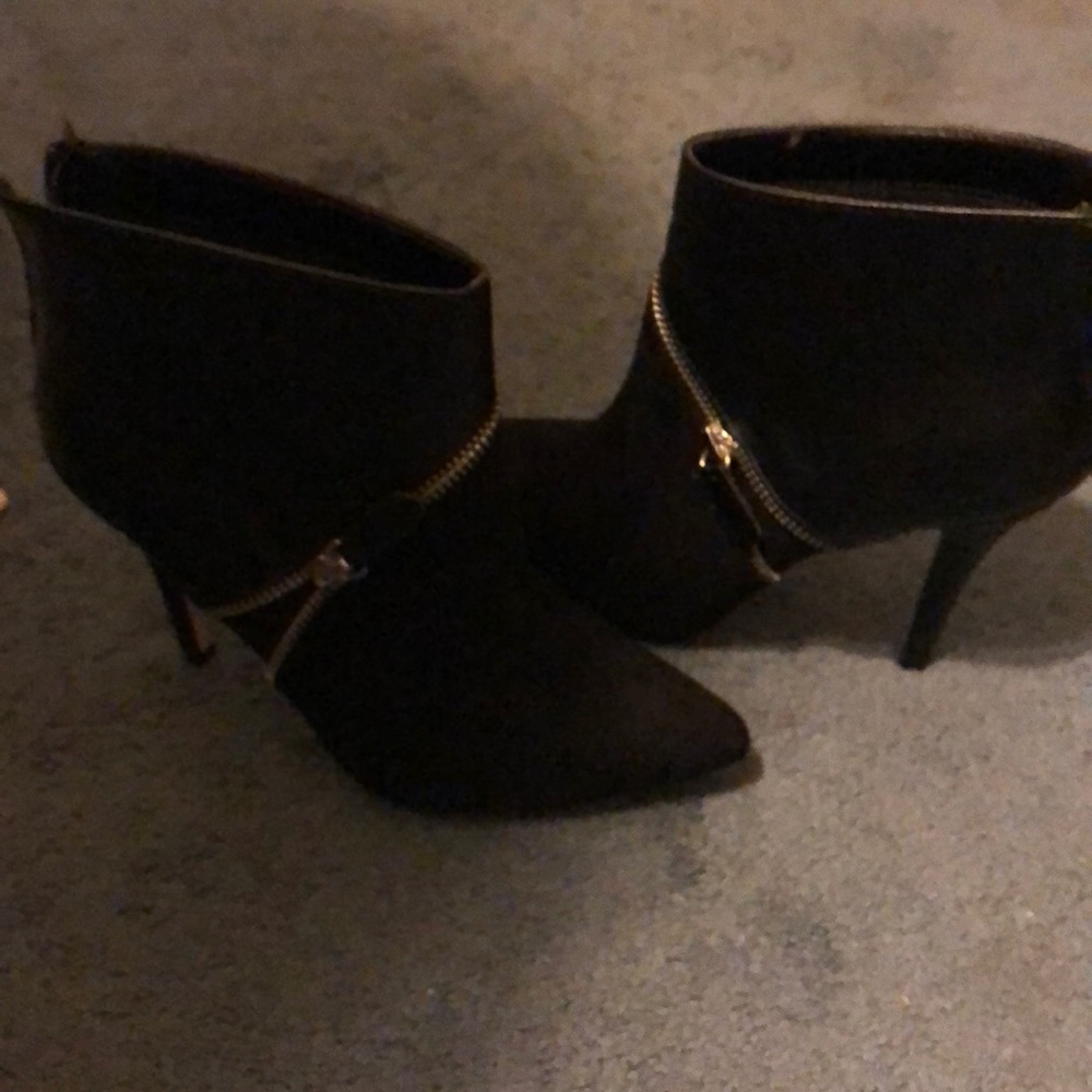 Black heels